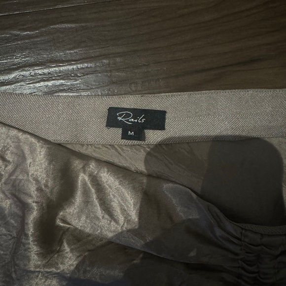 NWOT Rails Women's Champagne Mischa Ruched Satin Midi Skirt - Picture 6 of 6